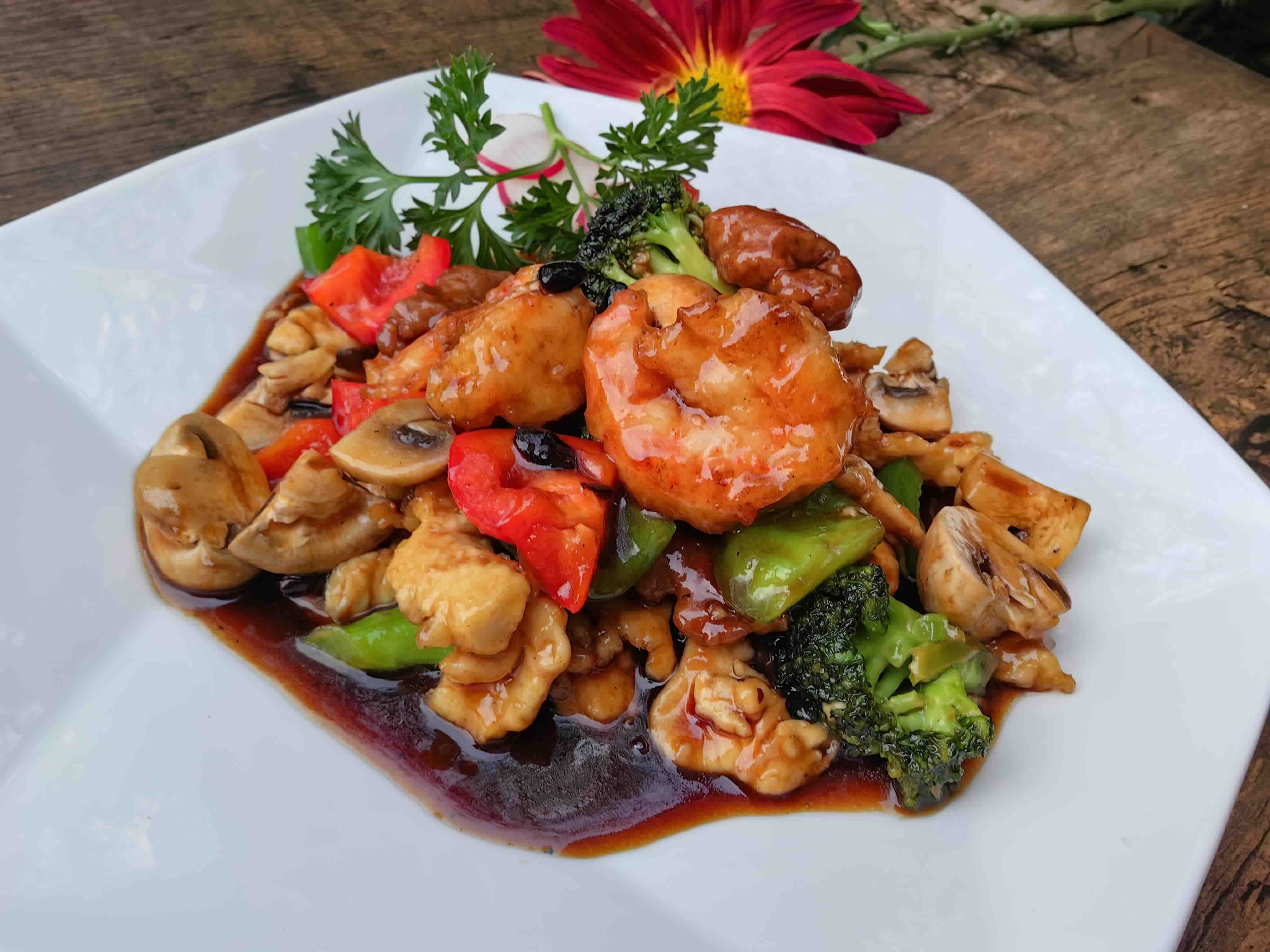 Chick'n Wok hero